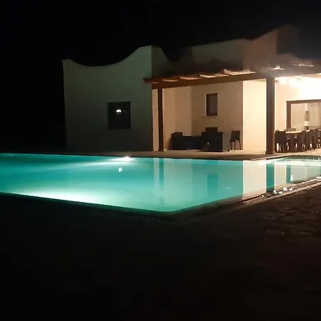 Clara Αλμπερομπέλο